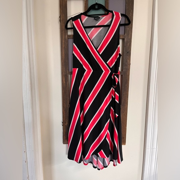 Torrid MIDI faux wrap dress - Picture 1 of 5